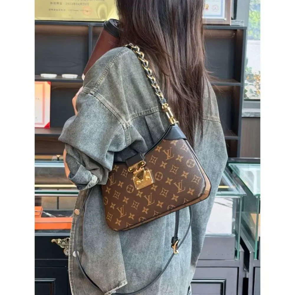 Louis Vuitton Women Pre-Loved Bag Brand New Condition